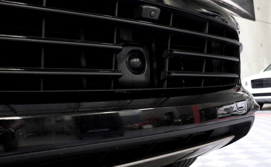 Photo 13 of this PORSCHE CAYENNE S COUPE