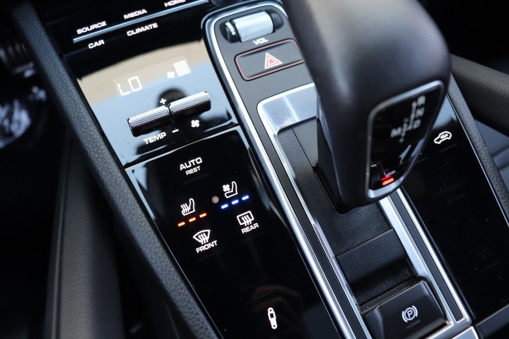 Photo 59 of this PORSCHE CAYENNE S COUPE