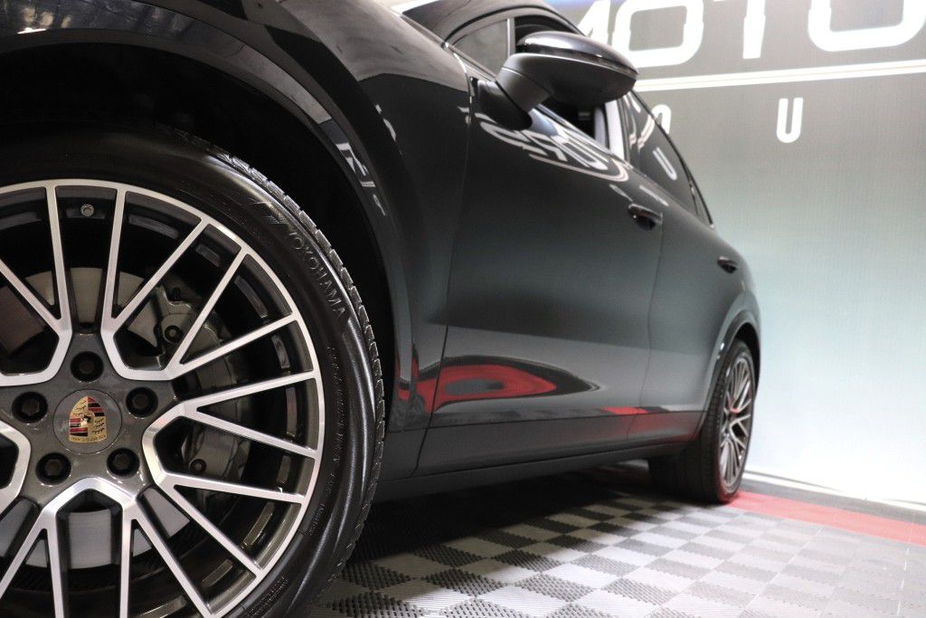 Photo 76 of this PORSCHE CAYENNE S COUPE