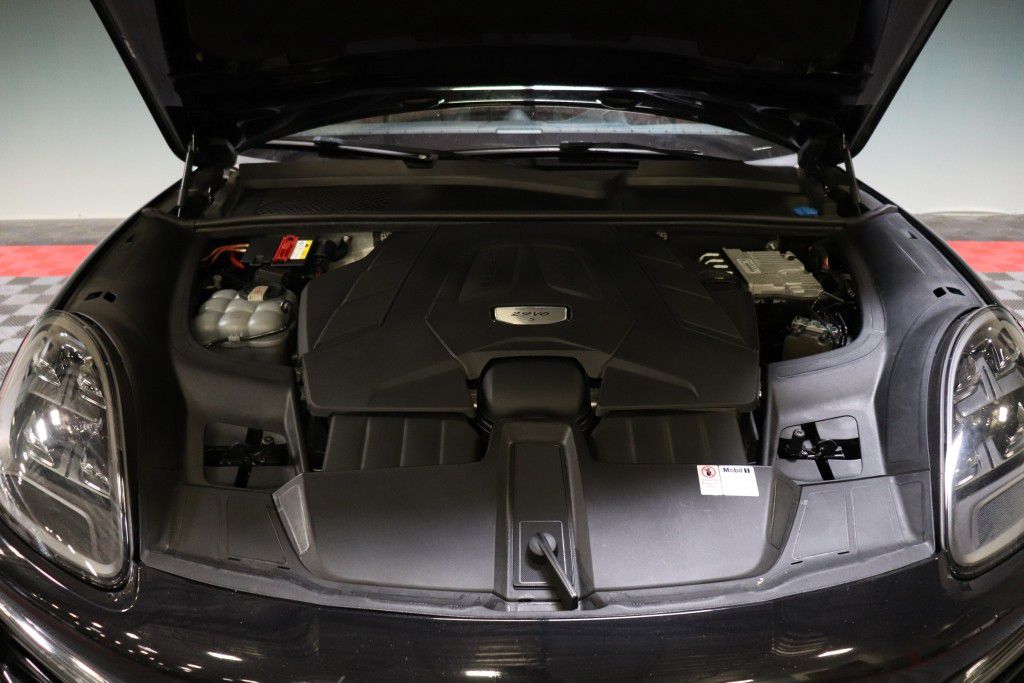 Photo 87 of this PORSCHE CAYENNE S COUPE