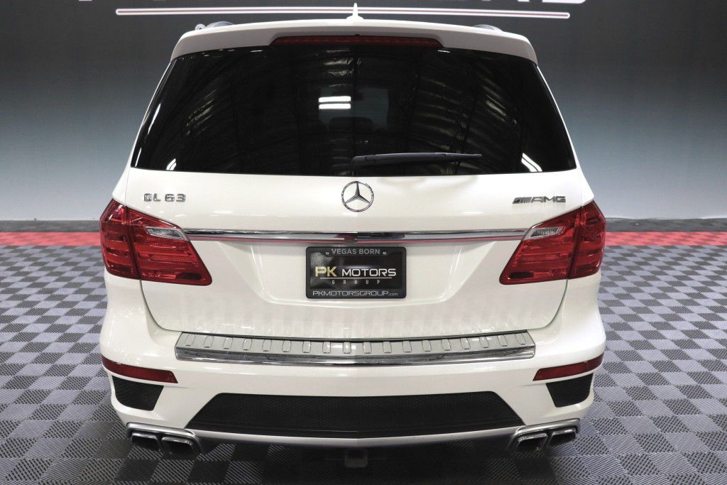 Photo 8 of this MERCEDES-BENZ GL63 AMG