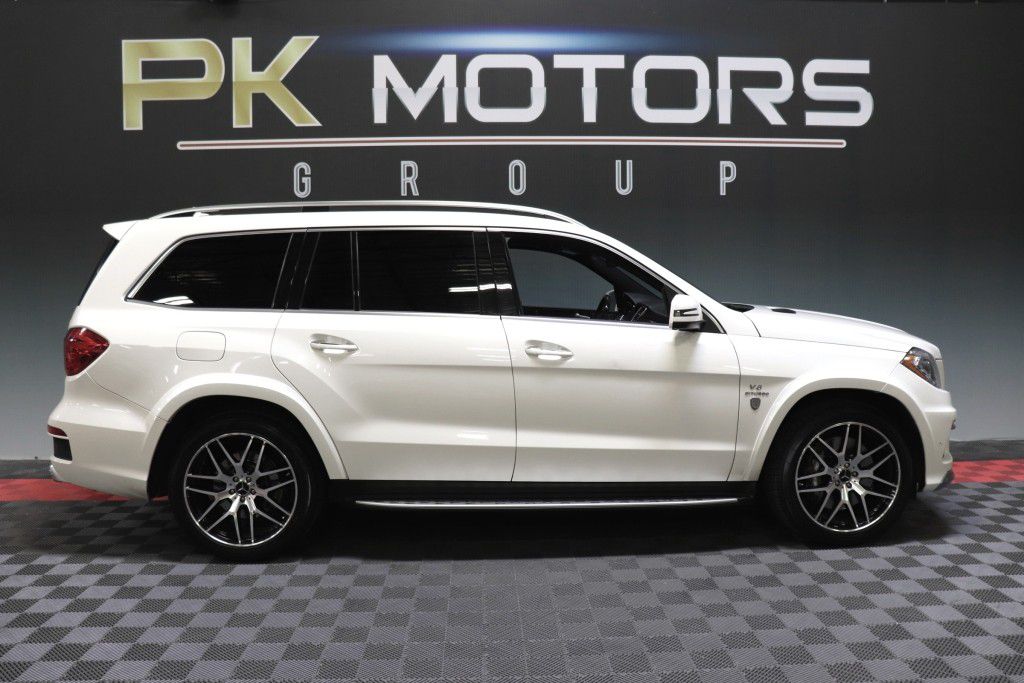 Photo 11 of this MERCEDES-BENZ GL63 AMG