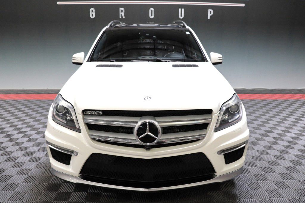 Photo 13 of this MERCEDES-BENZ GL63 AMG