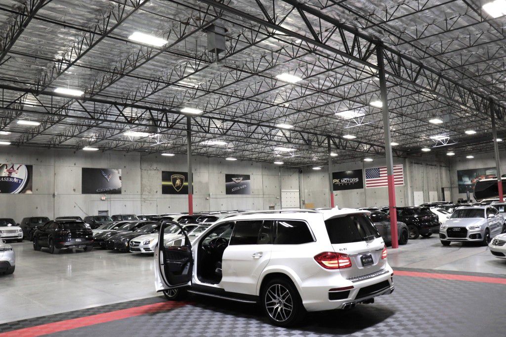 Photo 15 of this MERCEDES-BENZ GL63 AMG