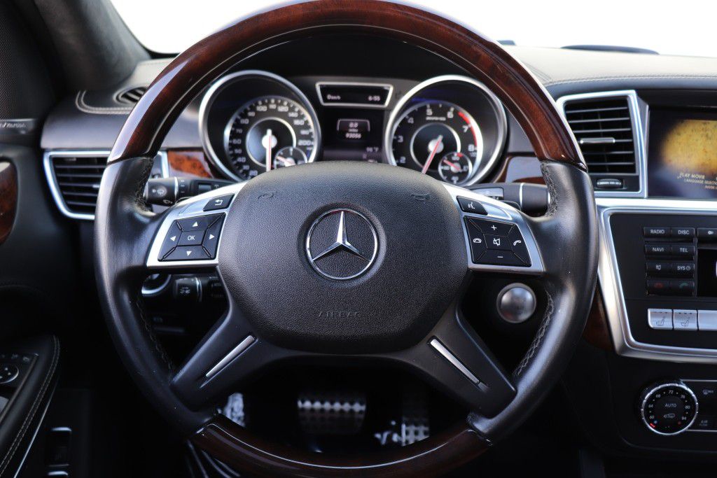 Photo 43 of this MERCEDES-BENZ GL63 AMG
