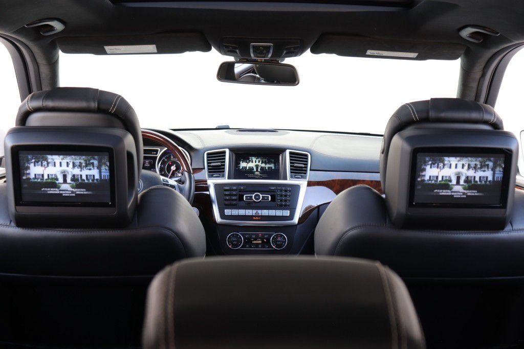Photo 51 of this MERCEDES-BENZ GL63 AMG