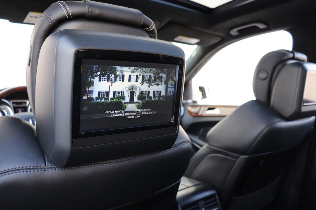 Photo 52 of this MERCEDES-BENZ GL63 AMG
