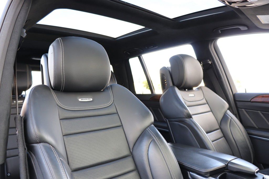 Photo 67 of this MERCEDES-BENZ GL63 AMG