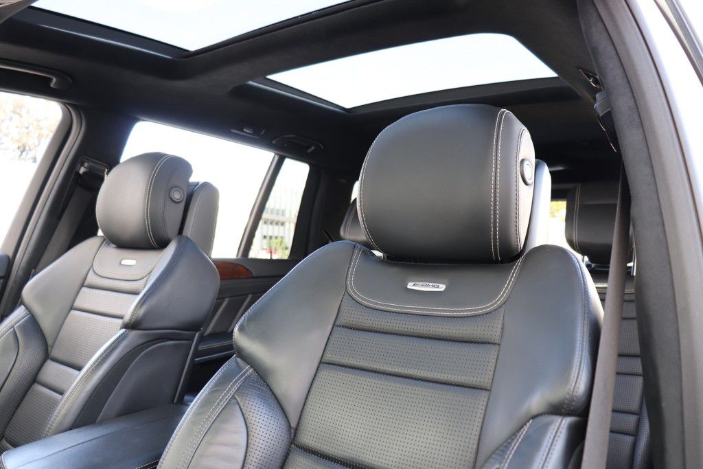 Photo 69 of this MERCEDES-BENZ GL63 AMG