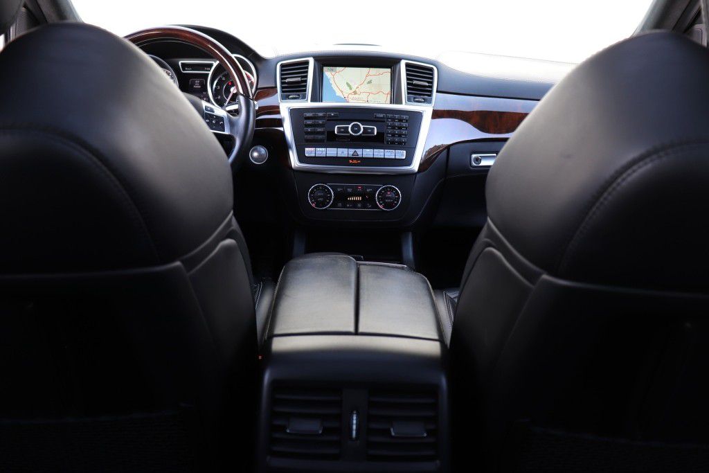 Photo 76 of this MERCEDES-BENZ GL63 AMG