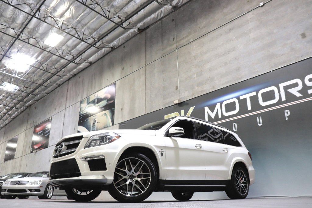 Photo 82 of this MERCEDES-BENZ GL63 AMG