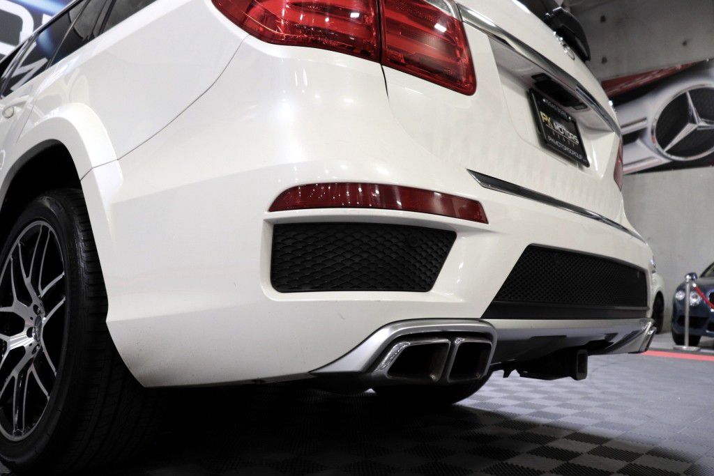 Photo 83 of this MERCEDES-BENZ GL63 AMG
