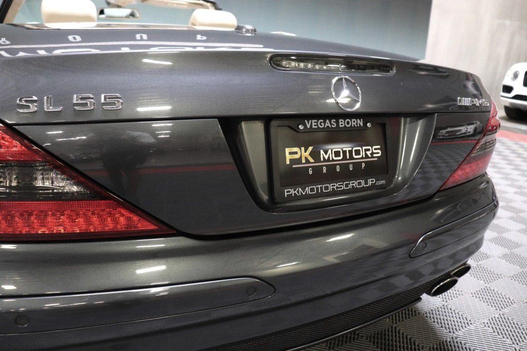 Photo 8 of this MERCEDES-BENZ SL 55 AMG