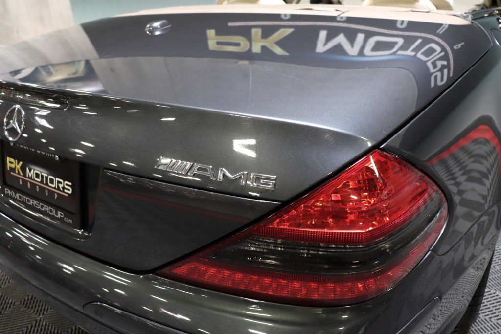 Photo 10 of this MERCEDES-BENZ SL 55 AMG