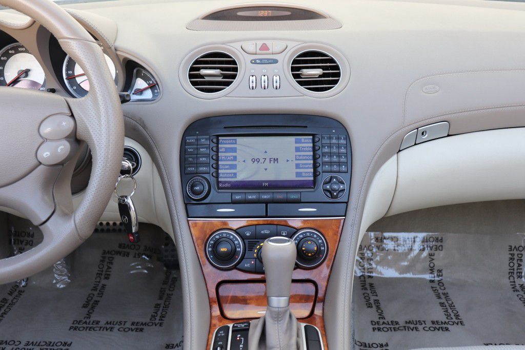 Photo 53 of this MERCEDES-BENZ SL 55 AMG