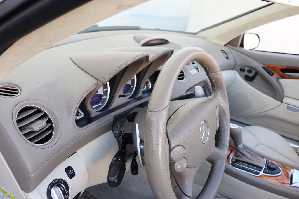 Photo 55 of this MERCEDES-BENZ SL 55 AMG