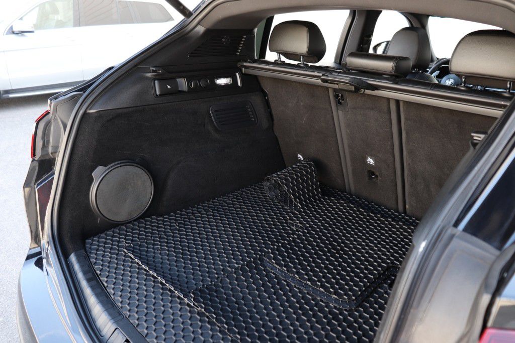 Photo 27 of this ALFA ROMEO STELVIO QUADRIF