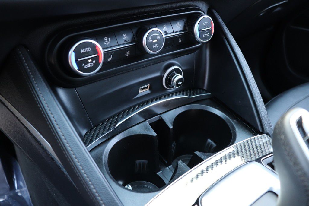 Photo 61 of this ALFA ROMEO STELVIO QUADRIF