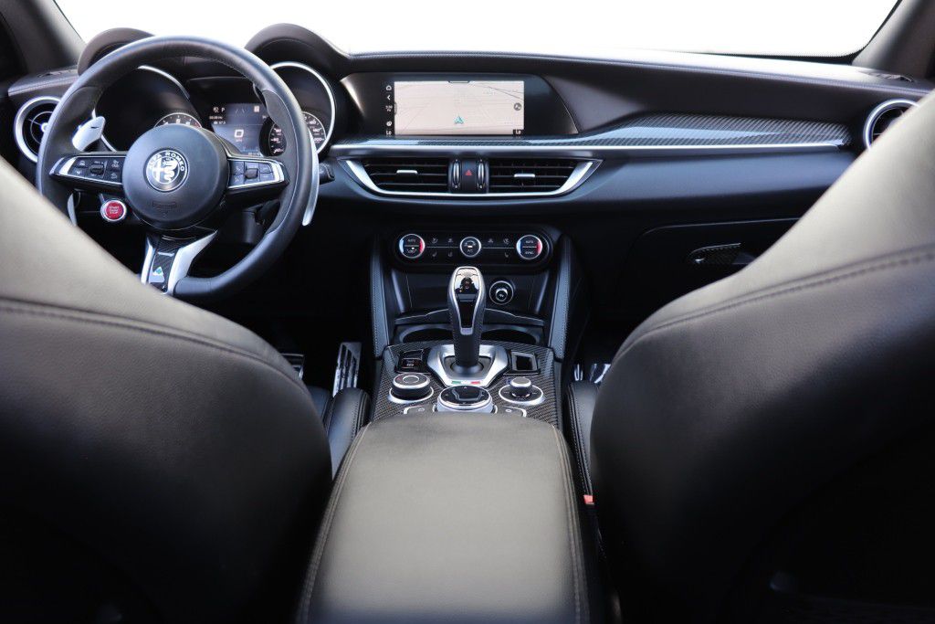 Photo 74 of this ALFA ROMEO STELVIO QUADRIF