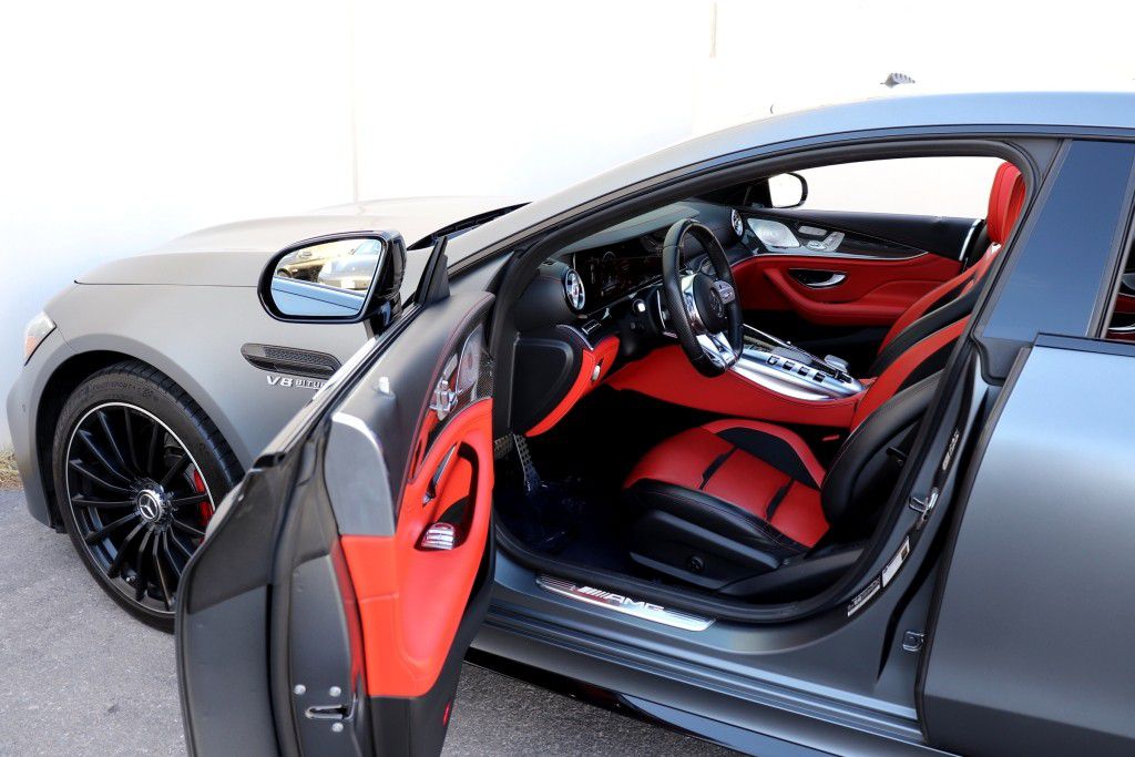 Photo 2 of this MERCEDES-BENZ AMG GT63