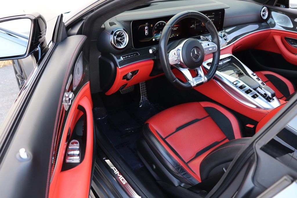 Photo 15 of this MERCEDES-BENZ AMG GT63