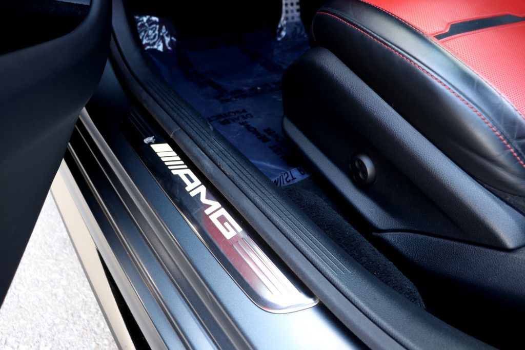 Photo 16 of this MERCEDES-BENZ AMG GT63
