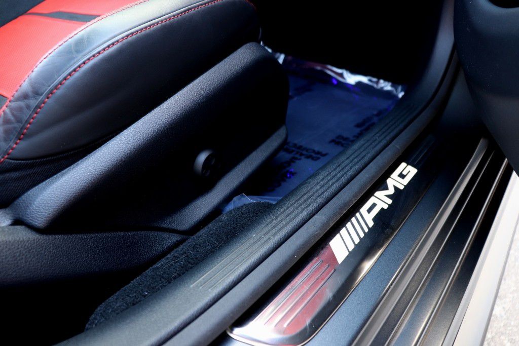 Photo 30 of this MERCEDES-BENZ AMG GT63