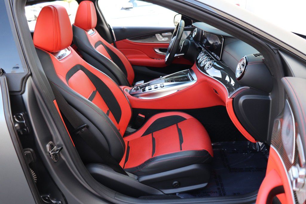 Photo 31 of this MERCEDES-BENZ AMG GT63