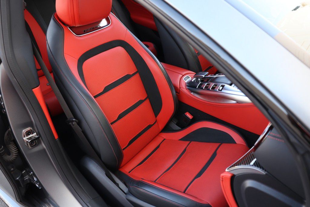 Photo 32 of this MERCEDES-BENZ AMG GT63
