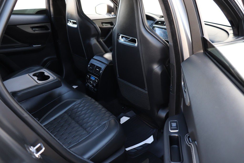 Photo 29 of this JAGUAR F-PACE SVR