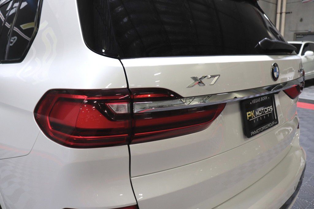 Photo 6 of this BMW X7 XDRIVE40I MS