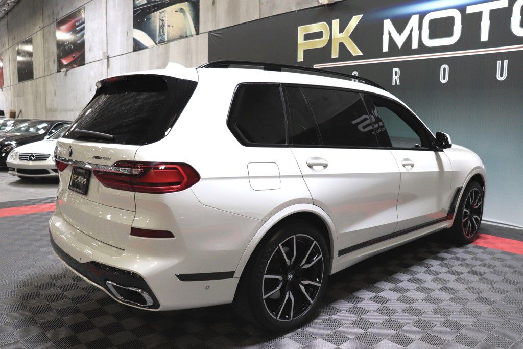 Photo 10 of this BMW X7 XDRIVE40I MS