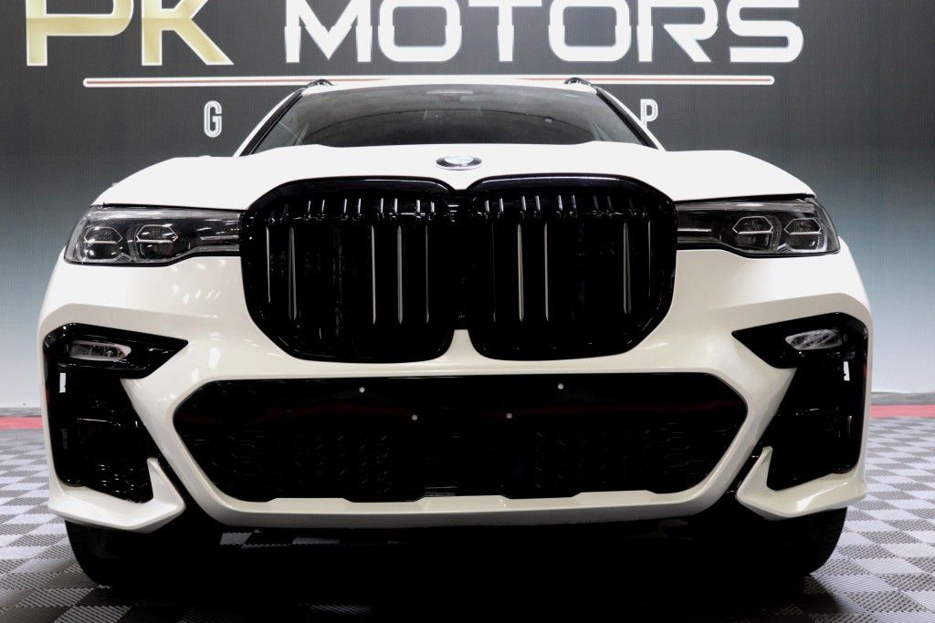 Photo 14 of this BMW X7 XDRIVE40I MS