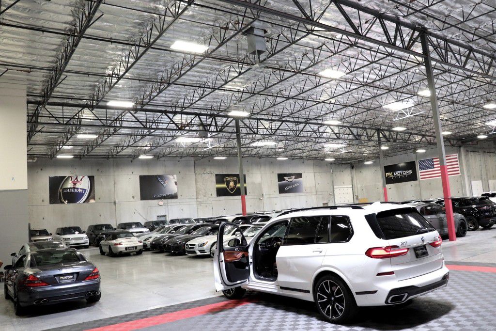 Photo 15 of this BMW X7 XDRIVE40I MS