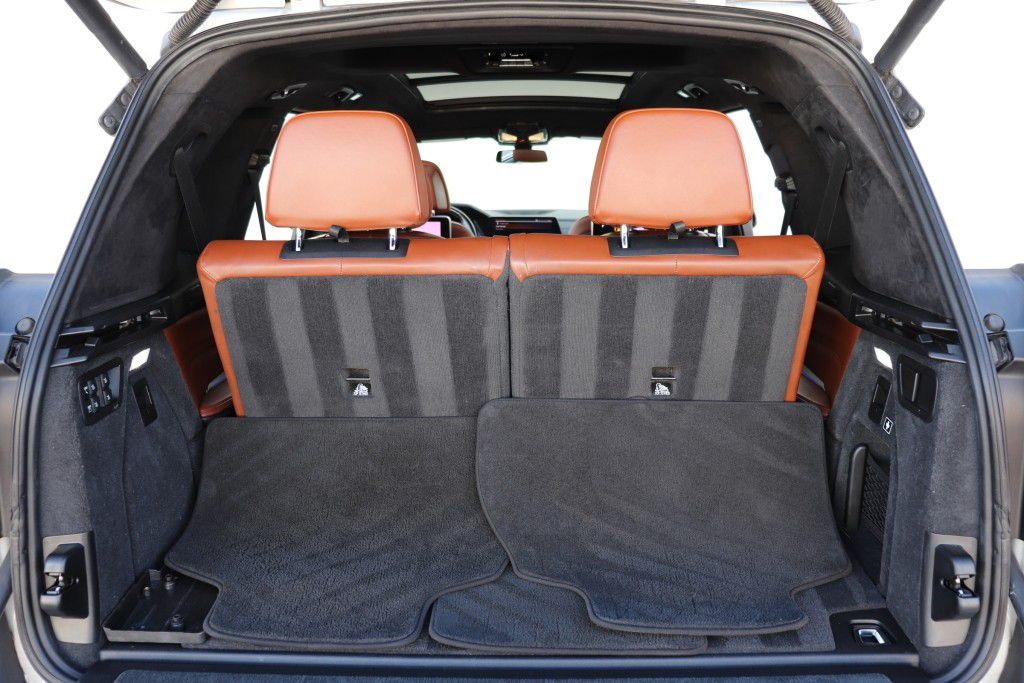 Photo 26 of this BMW X7 XDRIVE40I MS