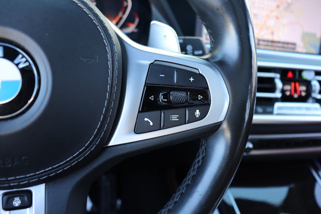 Photo 44 of this BMW X7 XDRIVE40I MS
