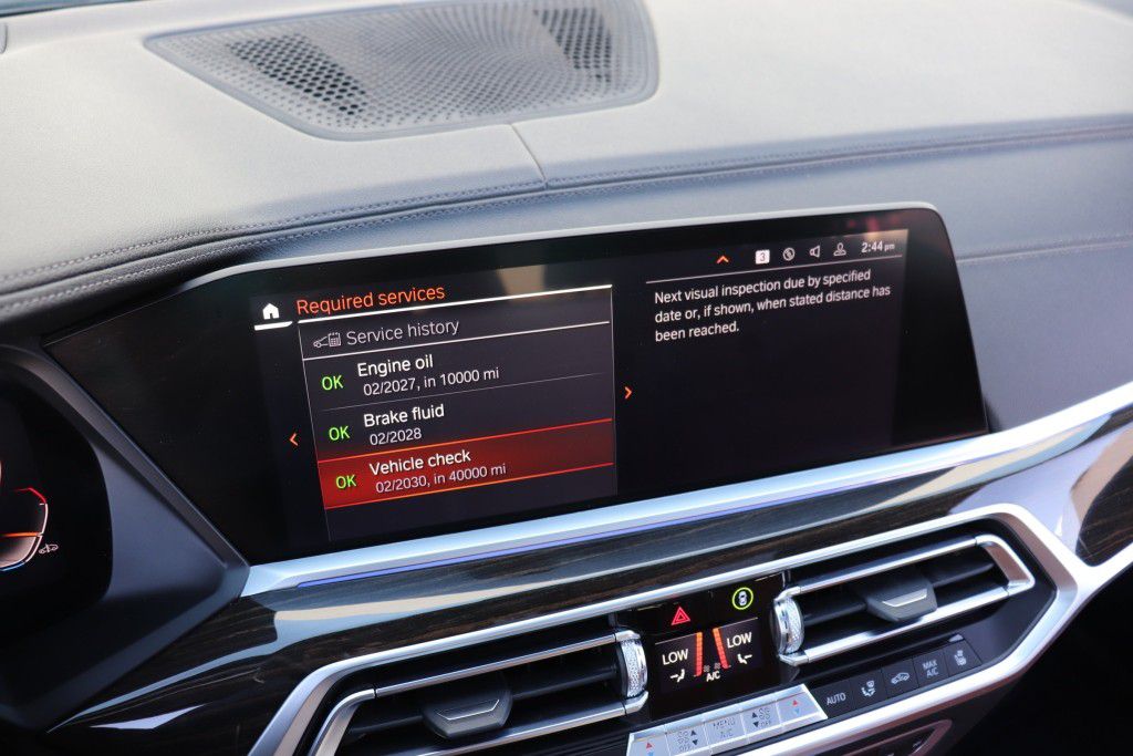Photo 52 of this BMW X7 XDRIVE40I MS