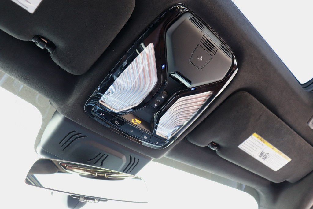 Photo 68 of this BMW X7 XDRIVE40I MS