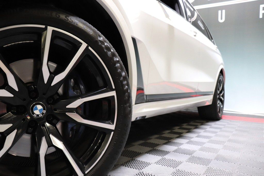 Photo 81 of this BMW X7 XDRIVE40I MS
