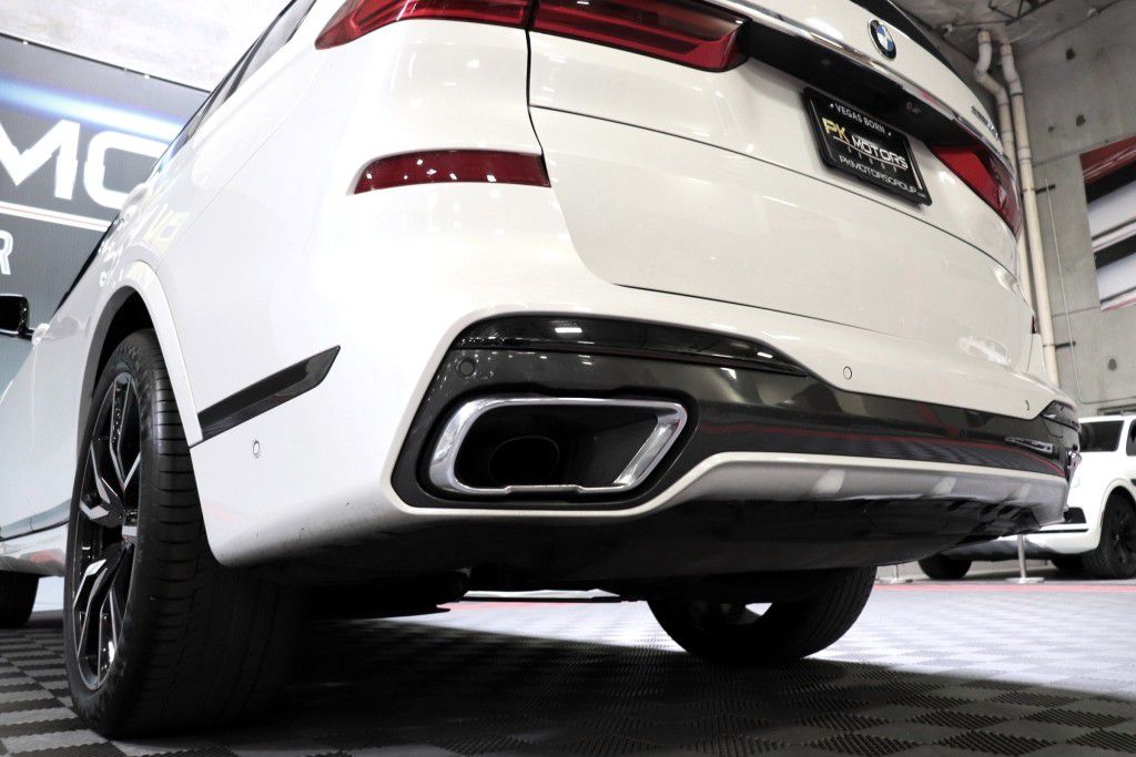 Photo 84 of this BMW X7 XDRIVE40I MS