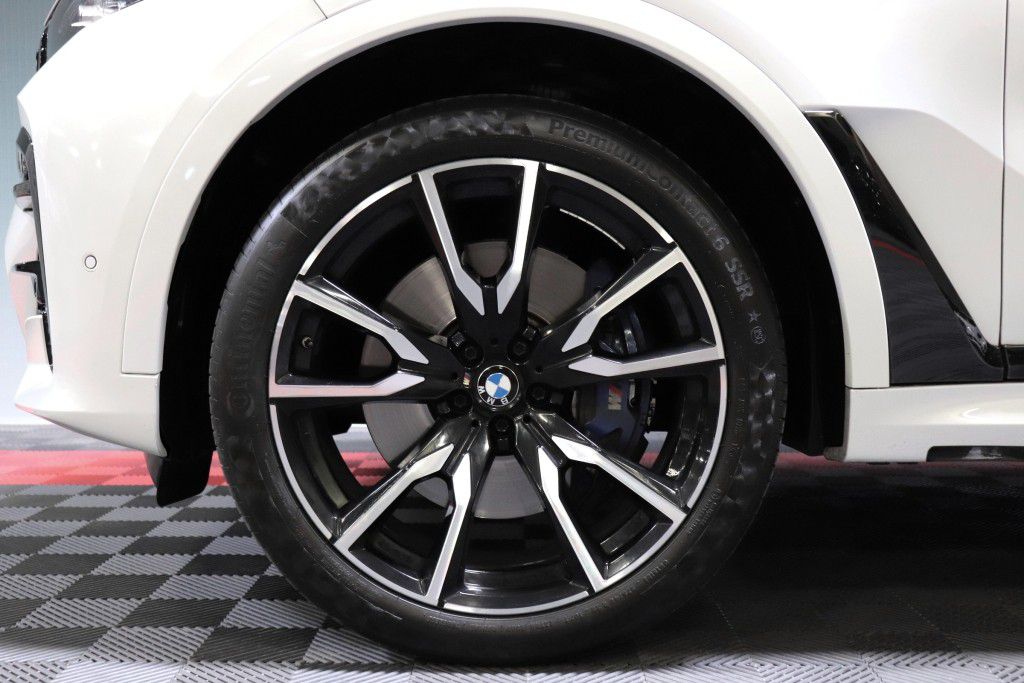 Photo 85 of this BMW X7 XDRIVE40I MS