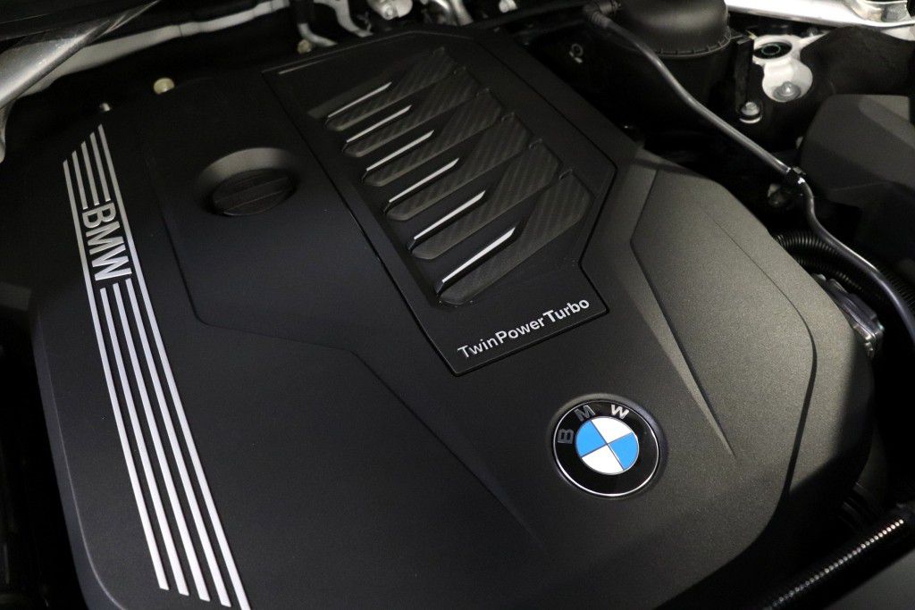 Photo 93 of this BMW X7 XDRIVE40I MS