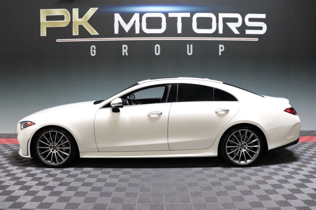 Photo 3 of this MERCEDES-BENZ CLS 450