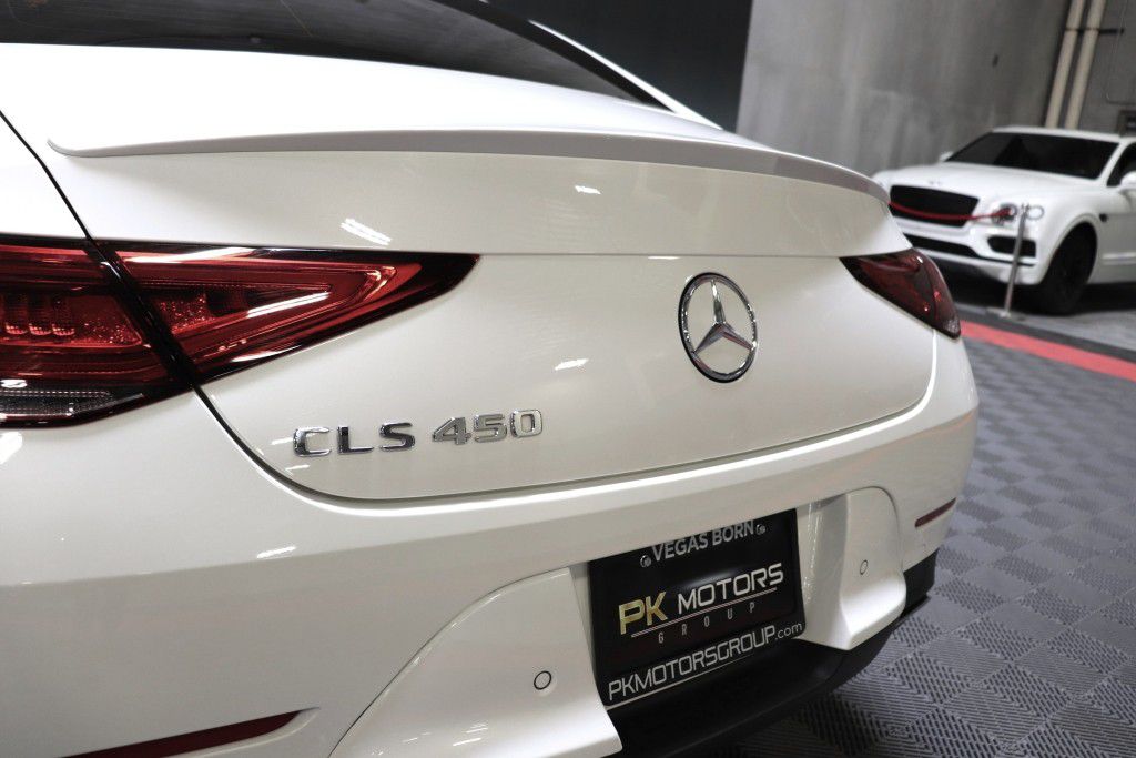 Photo 6 of this MERCEDES-BENZ CLS 450