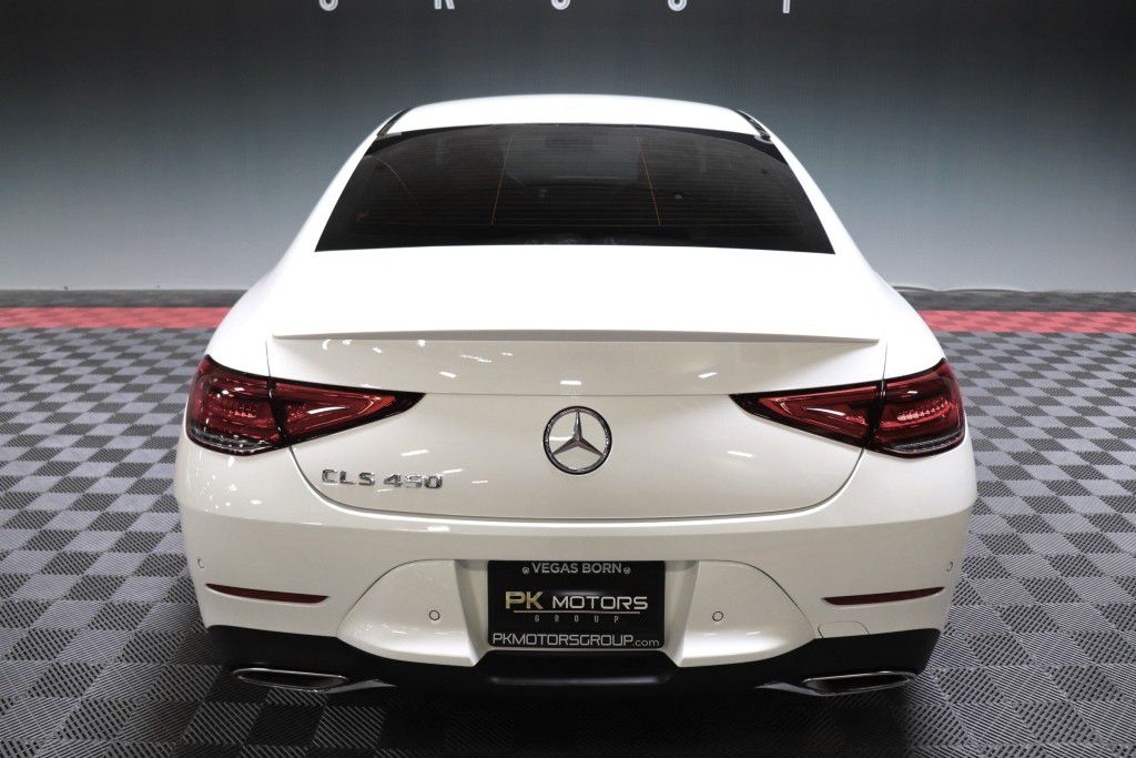 Photo 7 of this MERCEDES-BENZ CLS 450