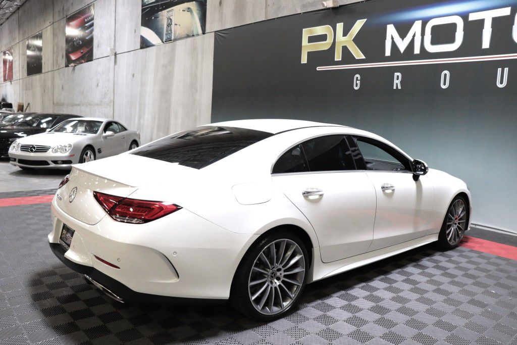 Photo 9 of this MERCEDES-BENZ CLS 450