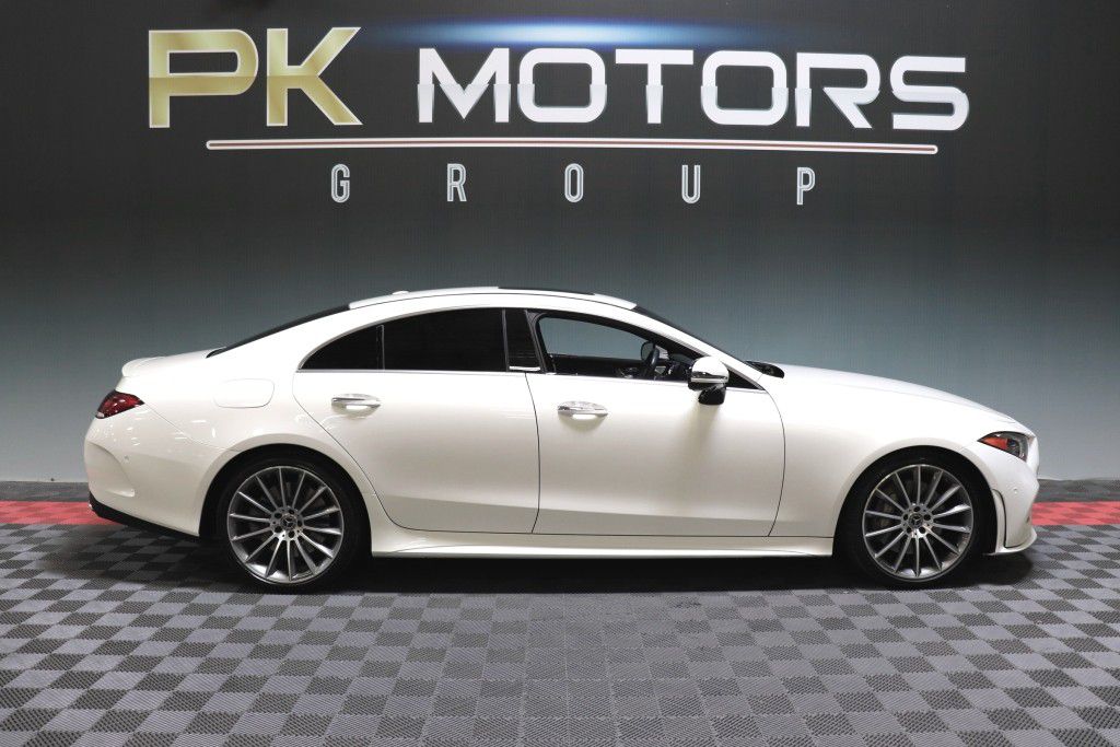 Photo 10 of this MERCEDES-BENZ CLS 450