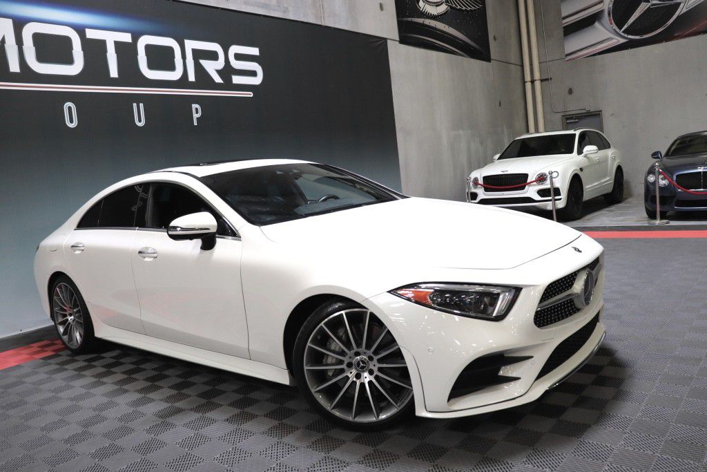 Photo 11 of this MERCEDES-BENZ CLS 450