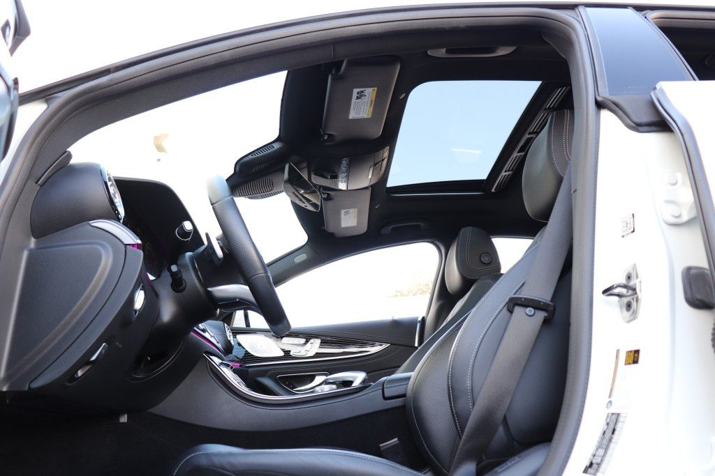 Photo 39 of this MERCEDES-BENZ CLS 450