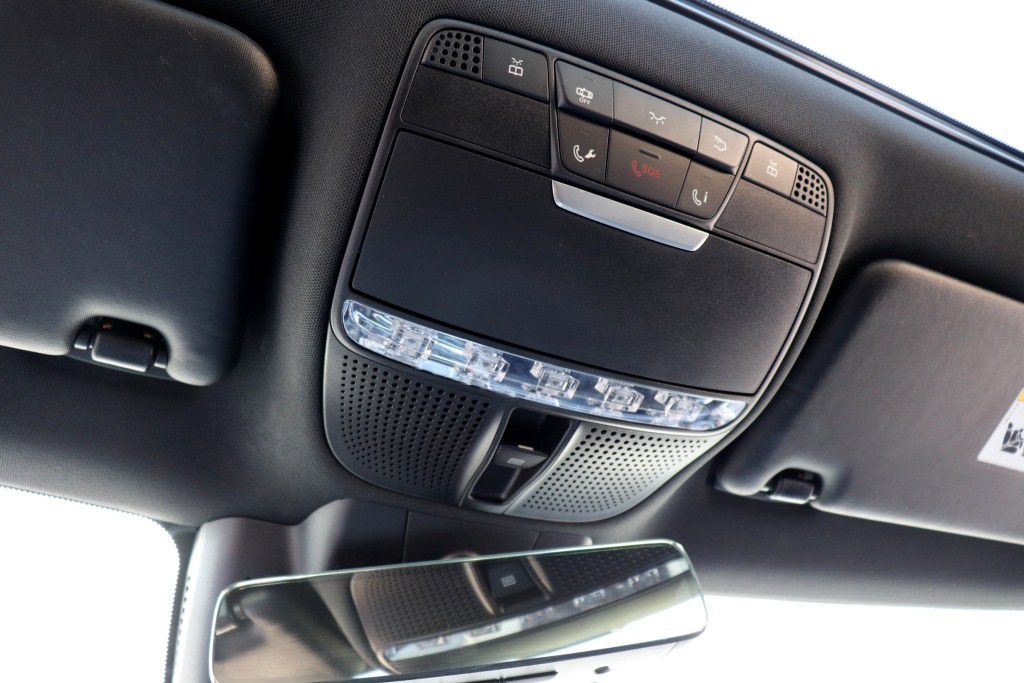 Photo 59 of this MERCEDES-BENZ CLS 450
